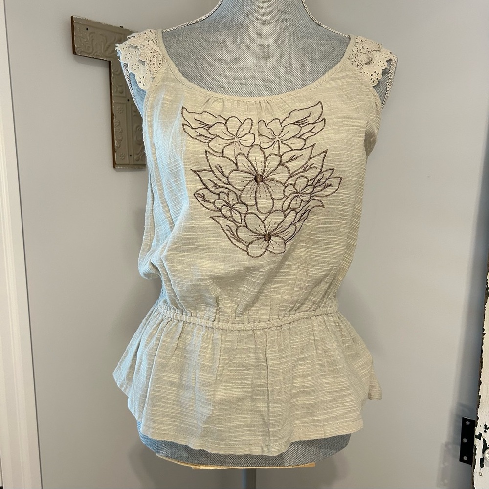 MINE Sleeveless Cotton Crochet Embroidered Tank Top Peplum Bohemian feminine